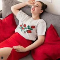 T shirt printed with Roses - Red - Image 3